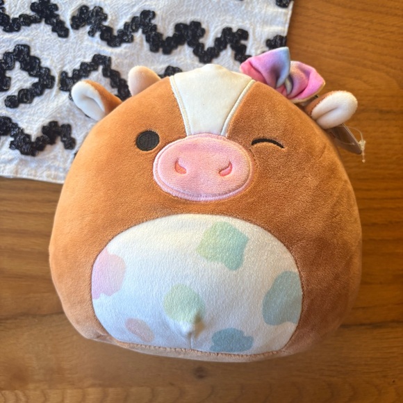 Squishmallows 2021 Griella Amal plush cow stuffed animal toy - Picture 4 of 6